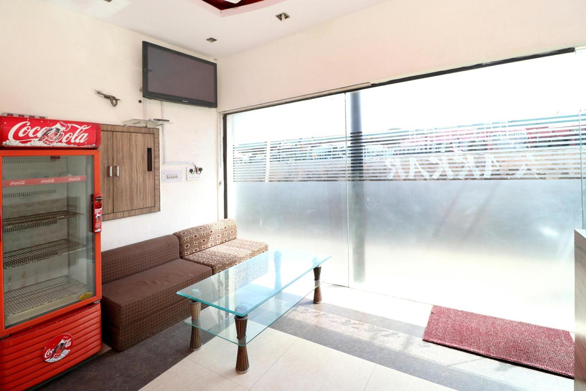 Oyo Hotel Kailash Regency Ludhiana Ngoại thất bức ảnh