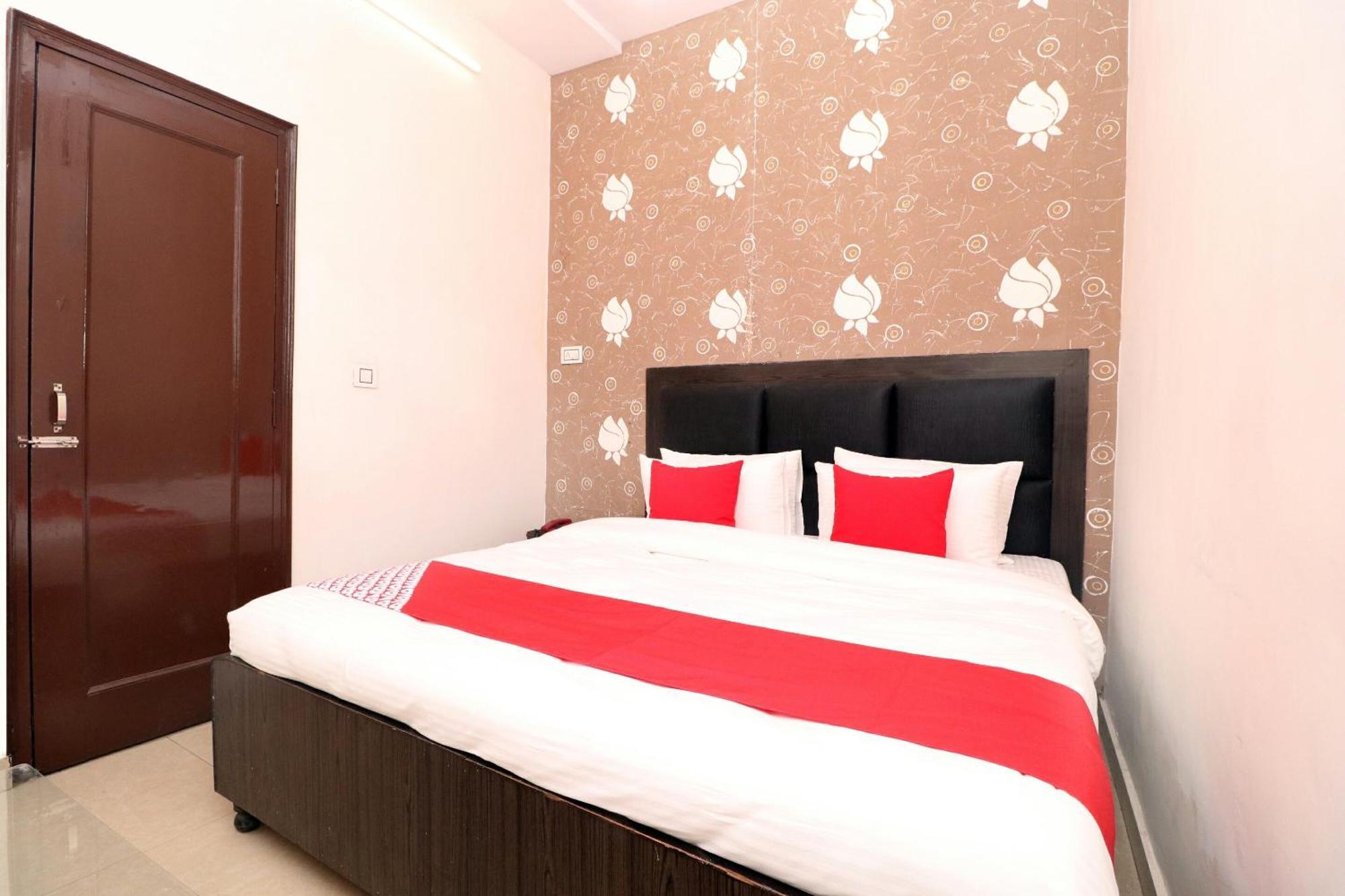 Oyo Hotel Kailash Regency Ludhiana Ngoại thất bức ảnh